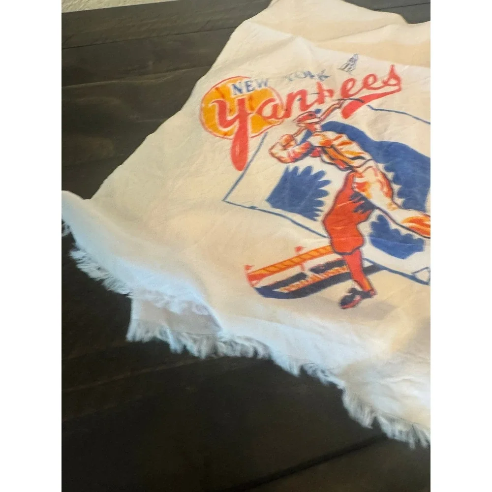New York Yankees Baseball Graphic Scarf White Frayed Edge Vintage Style MLB
